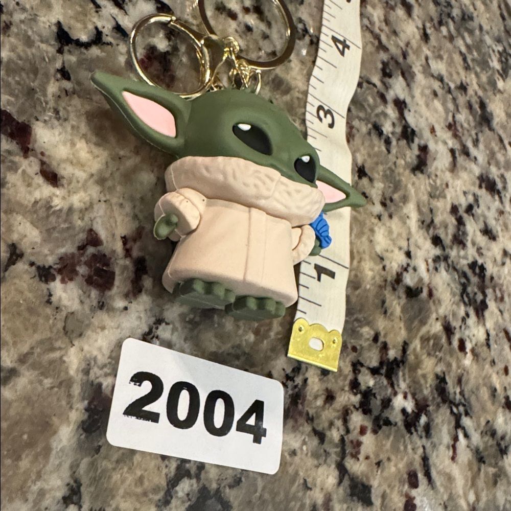 2004 Baby Yoda Key Chain‎ - Picture 3 of 3